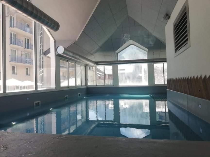 Appartement Prive Dans Residence Balneo Aladin Cauterets Kültér fotó